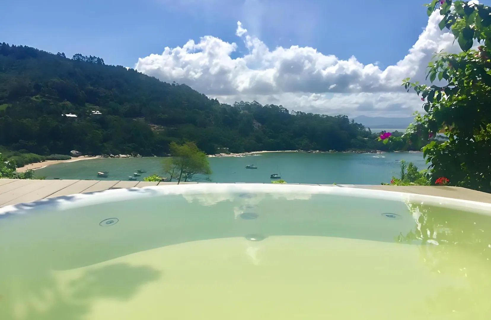 Mar De Bougainville Governador Celso Ramos Brazil